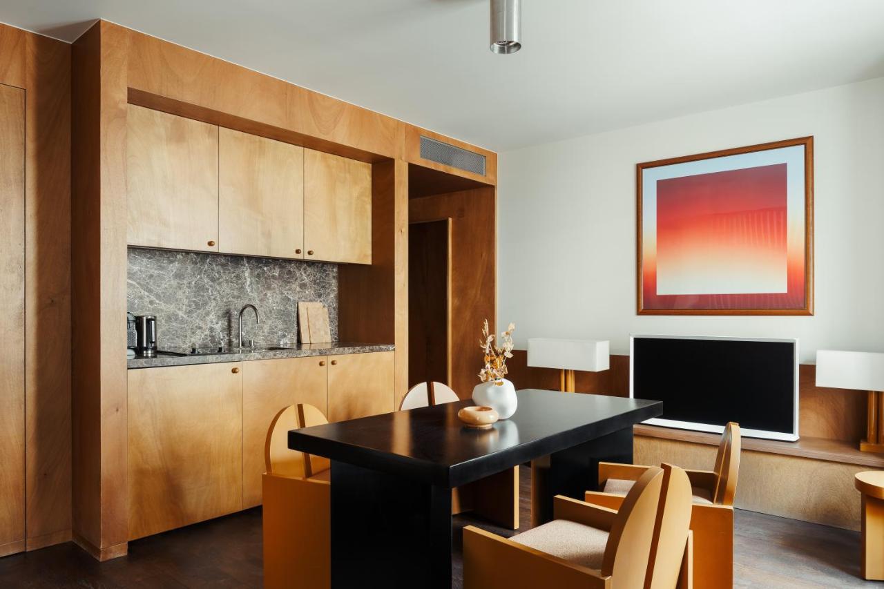 Edgar Suites - Bouchardon Paris Exteriör bild